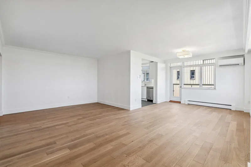581 Avenue Rd  1005, Toronto, ON M4V 2K4, Toronto, Ontario, Canada. - Photo 18