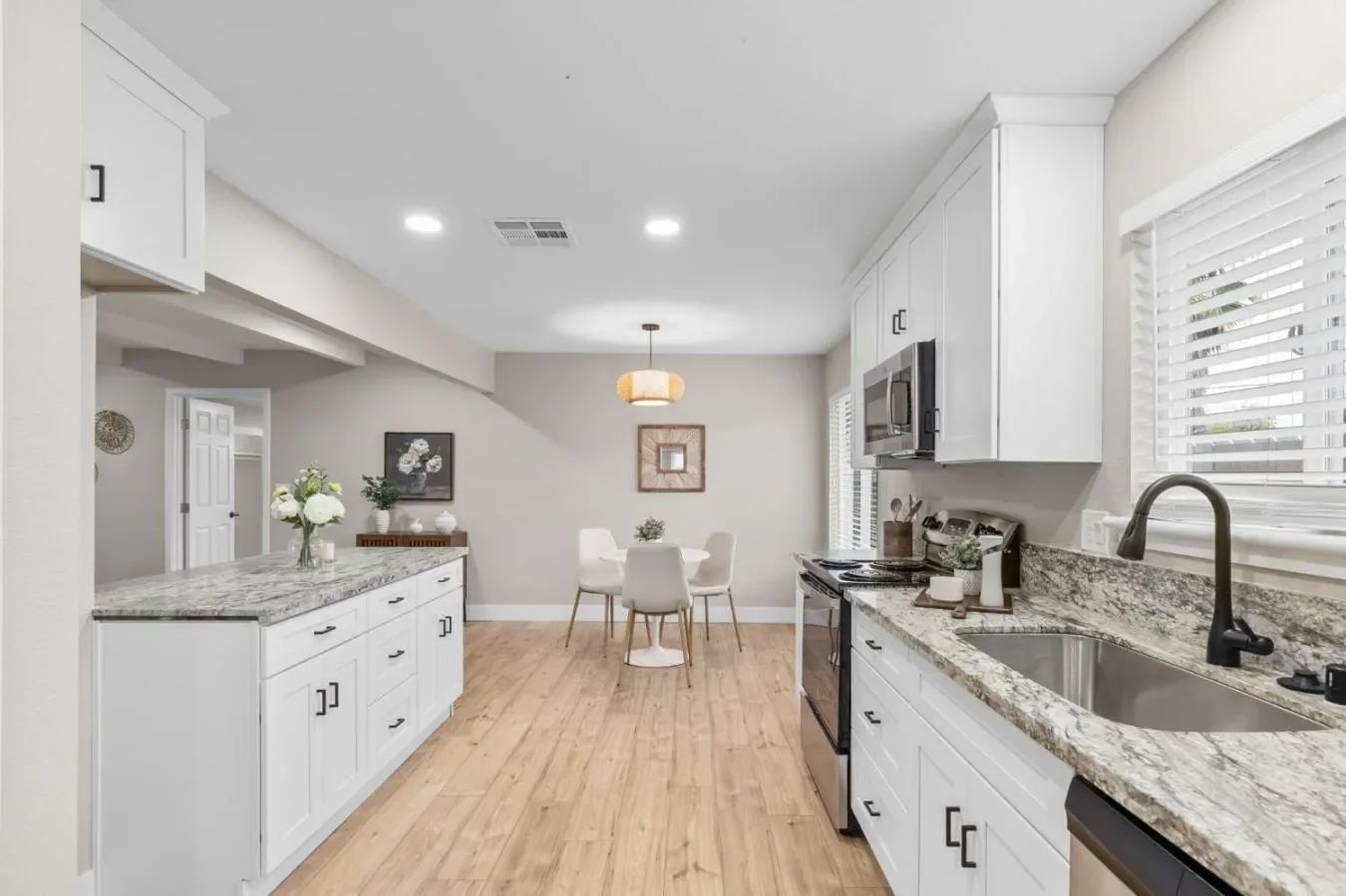 2449 Empress Street, Sacramento, California, United States. - Photo 8