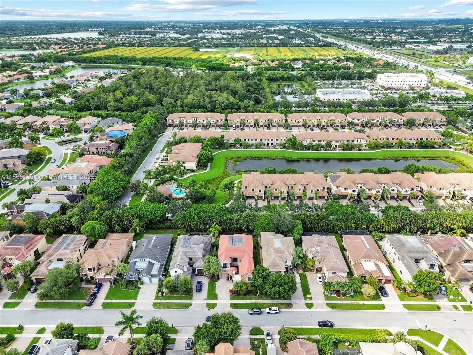 10325 Medicis Place, Wellington, Florida, United States. - Photo 38