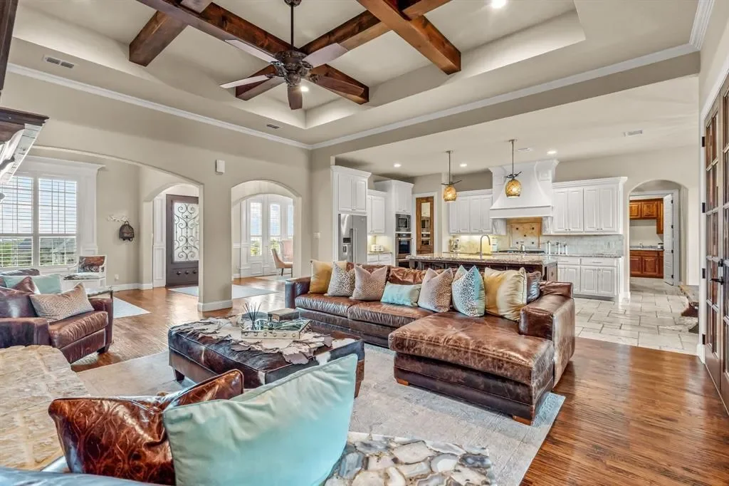 7756 Bella Milano Drive, Fort Worth, Texas, United States. - Photo 11