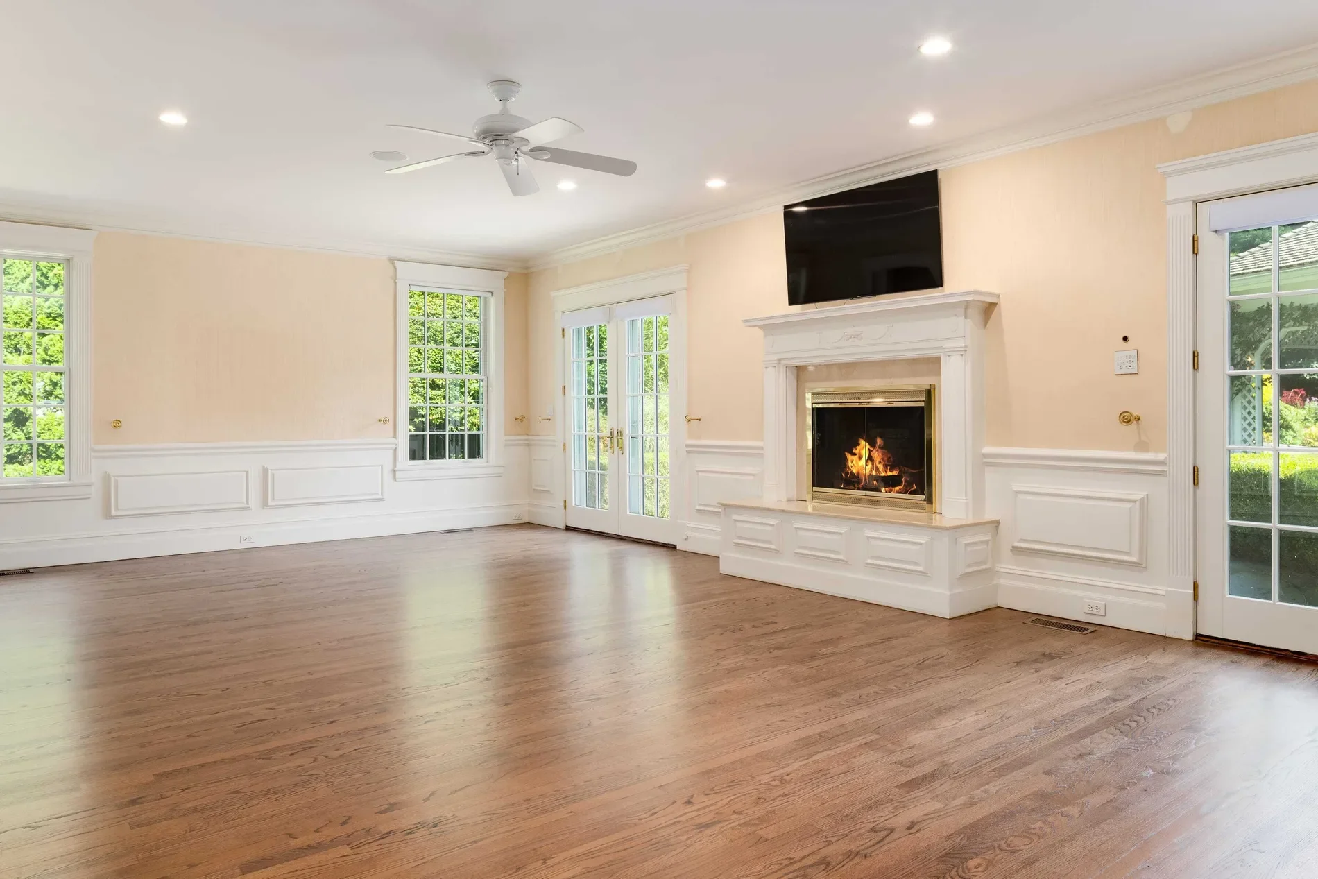 63 Premium Point, New Rochelle, NY, 10801, USA, New Rochelle, New York, United States. - Photo 23