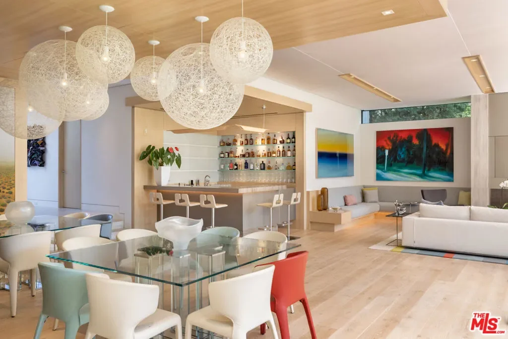 814 Toulon Drive, Los Angeles, California, United States. - Photo 25
