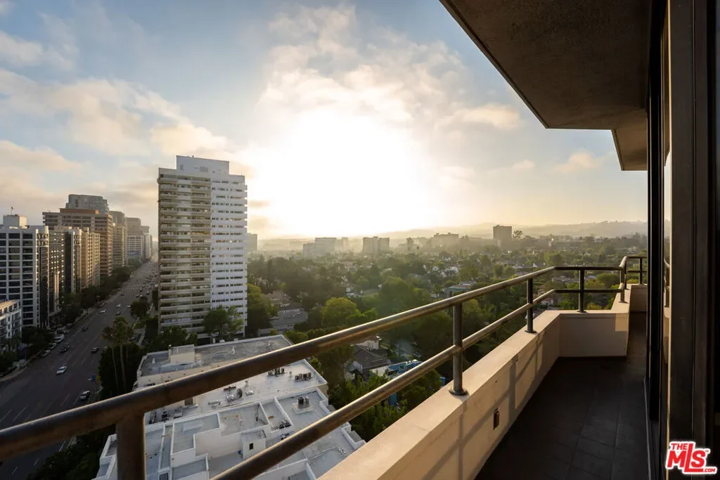 10601 Wilshire Boulevard 1603, Los Angeles, California, United States. - Photo 14