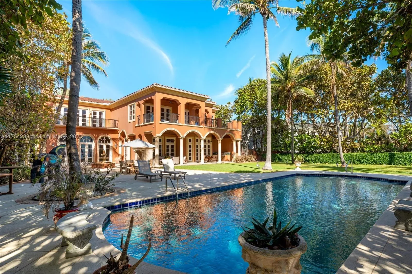1091 Hillsboro Mile, Hillsboro Beach, Florida, United States. - Photo 39