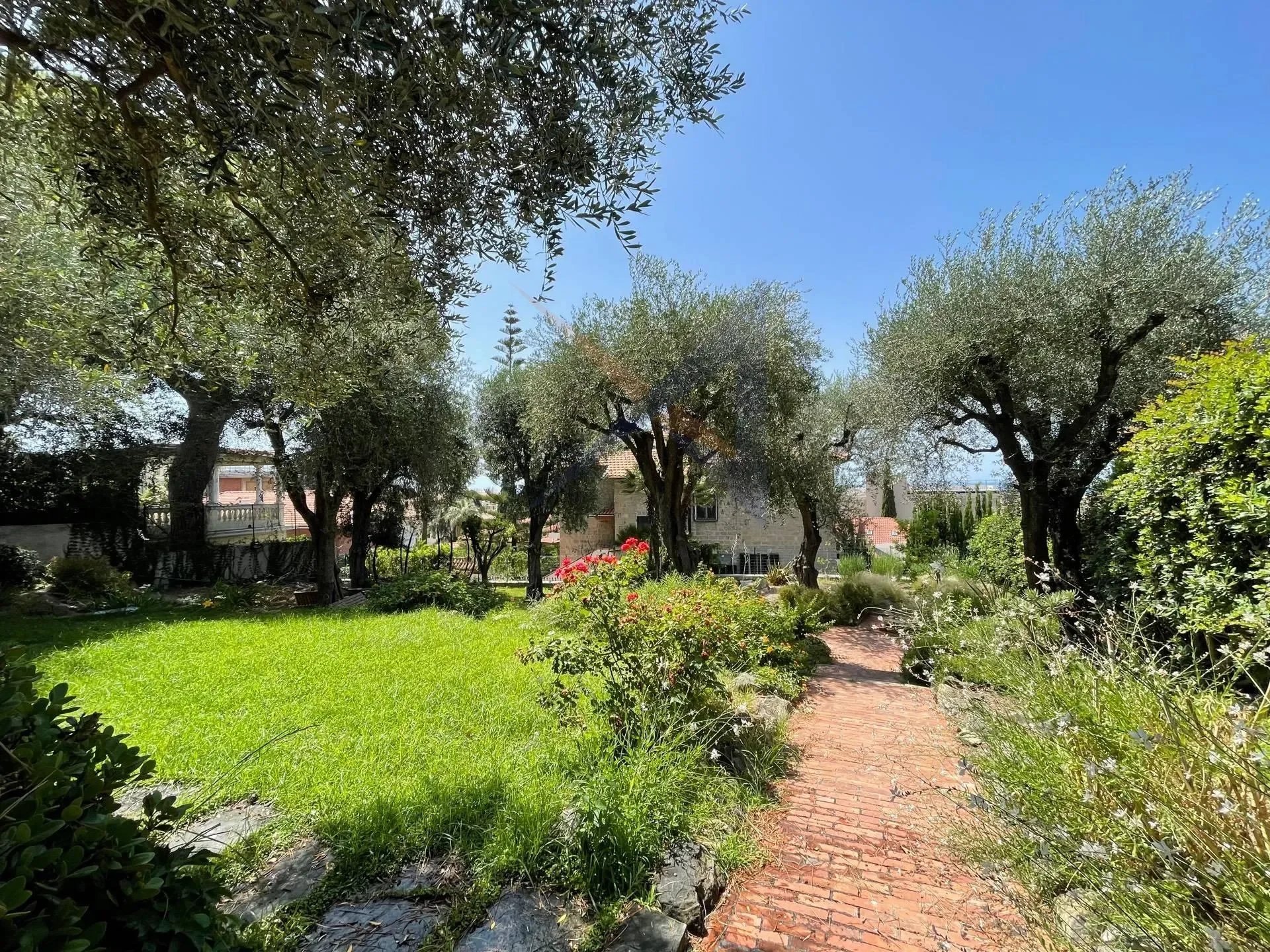 Bordighera, Liguria, Italy. - Photo 6