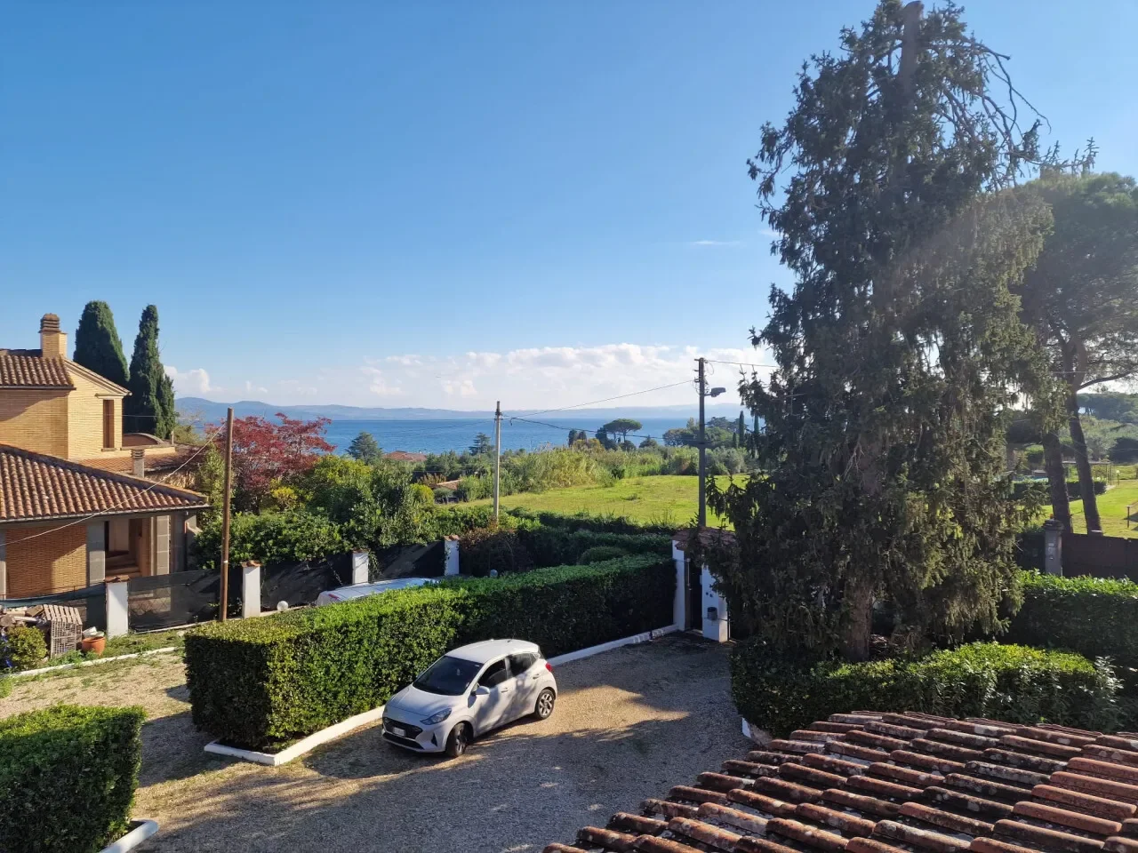 Via del Lago, Bracciano, Lazio, Italy. - Photo 92