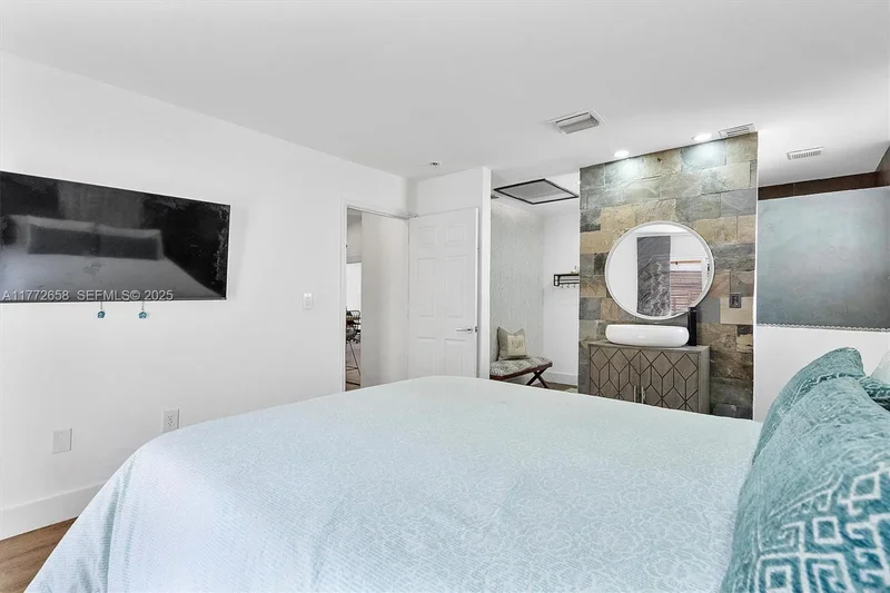 266 NE 117th St, Miami, FL 33161, Miami, Florida, United States. - Photo 31