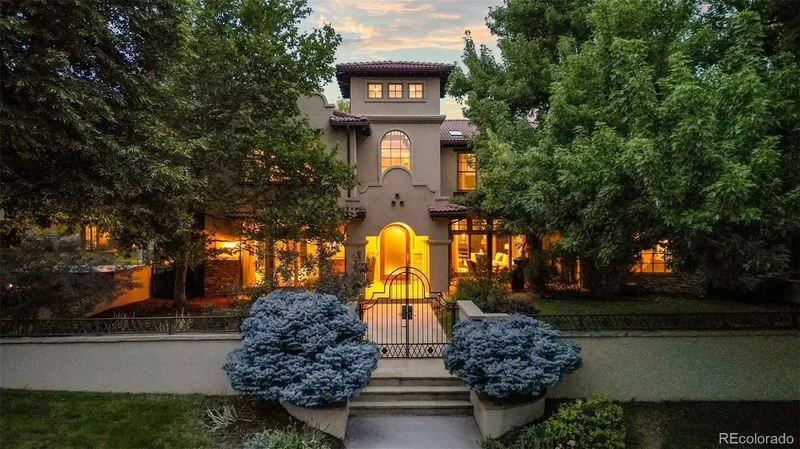 Single Family Residence in Denver