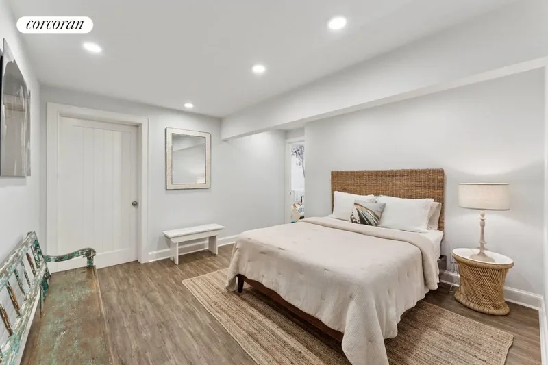 11 Howard Street, Sag Harbor, NY 11963, Sag Harbor, New York, United States. - Photo 10