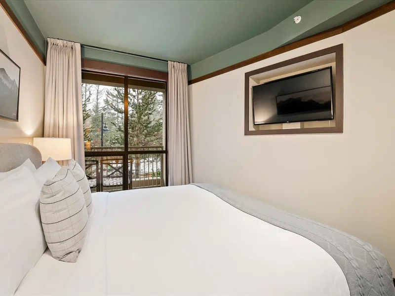 4320 Sundial Crescent 315, Whistler, British Columbia, Canada. - Photo 12