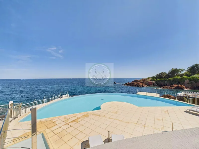 T3 APARTMENT CAP NÉRÉE PANORAMIC POOL VIEW SAINT-RAPHAËL