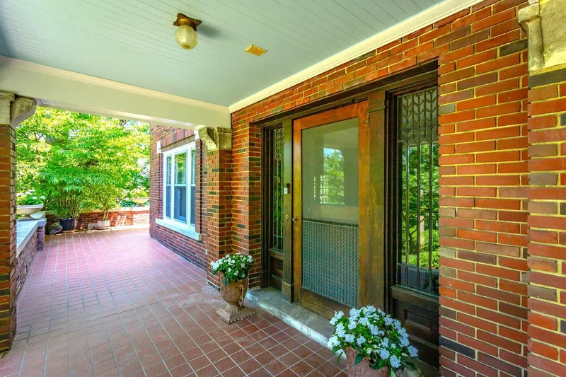 84 N Crest Rd, Chattanooga, TN 37404, Chattanooga, Tennessee, United States. - Photo 5