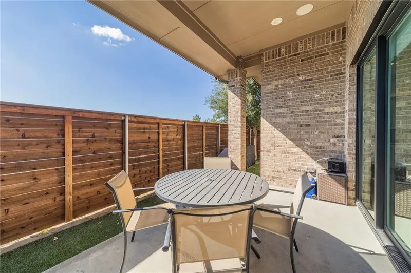 4121 Maison Ridge, Dallas, Texas, United States. - Photo 32