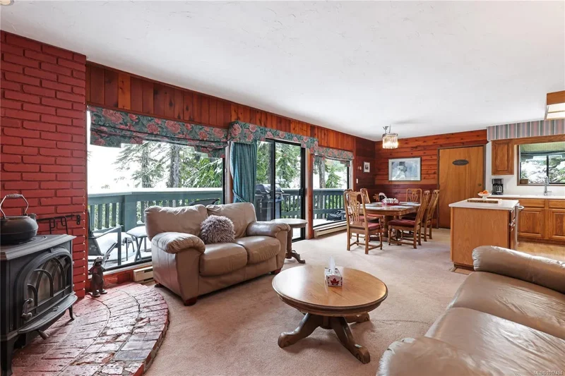 706 Glacier View Close, Puntledge, British Columbia, Canada. - Photo 13