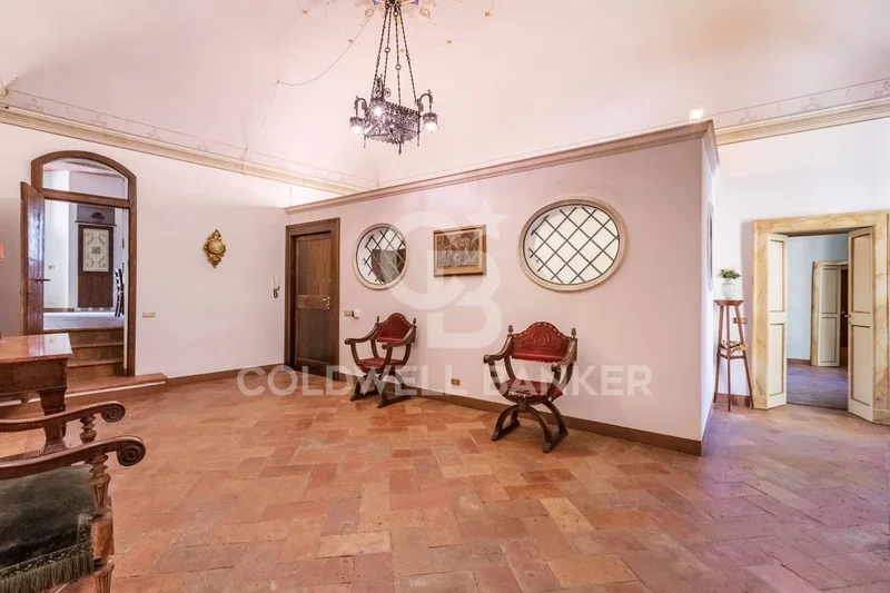 Building/Palace for sale in Amelia