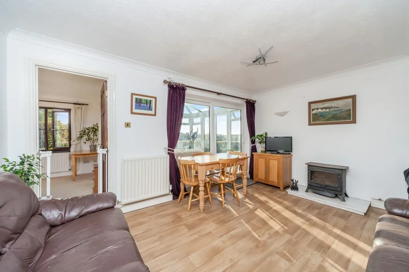 6 Court Meadow, Rotherfield, Crowborough, TN6 3LQ, Rotherfield, England, United Kingdom. - Photo 2