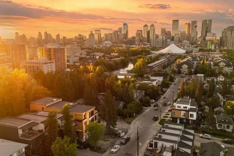 2703 Erlton ST SW, #3, Calgary, AB, T2S 2W4, CANADA, Calgary, Alberta, Canada. - Photo 5