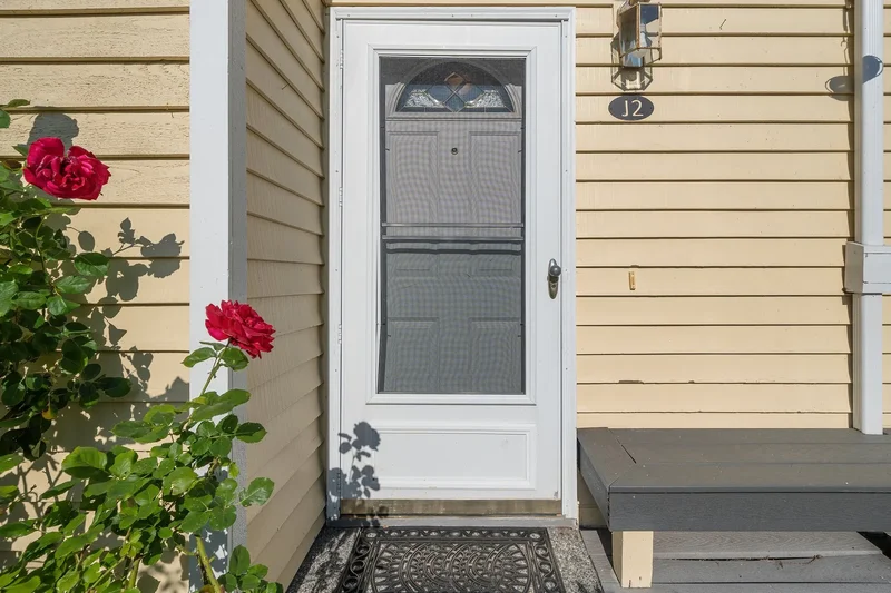 10030 Ne 120th St Unit #J2, Kirkland Wa 98034