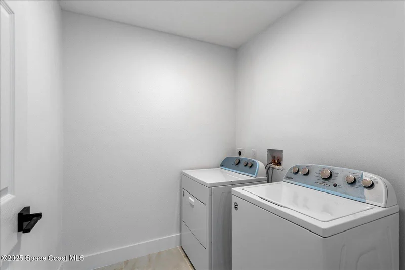 807 W Central Boulevard, Cape Canaveral, FL 32920, Cape Canaveral, Florida, United States. - Photo 33