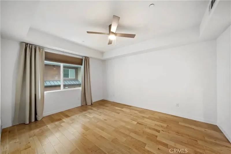 87 Waldorf, Irvine, California, United States. - Photo 20