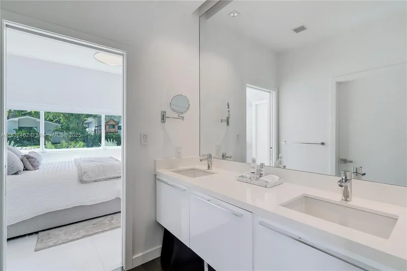 475 Woodcrest Rd, Key Biscayne, Florida, United States. - Photo 15