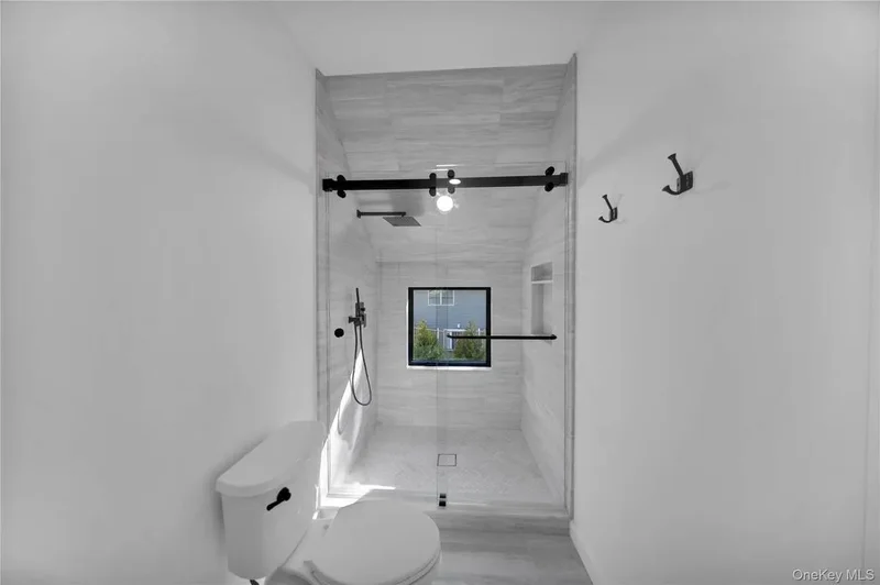 78 Walker Avenue, Sag Harbor, New York, United States. - Photo 31