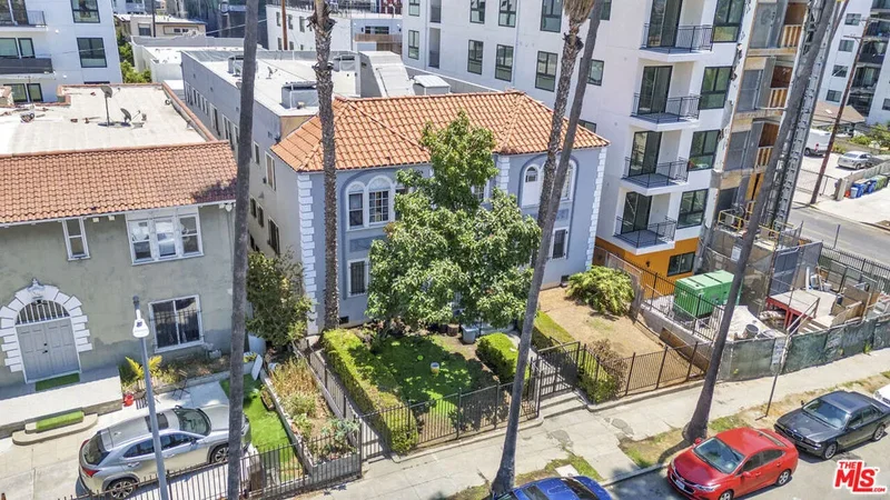 Residential Income in Los Angeles