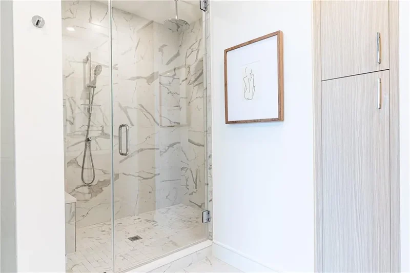 2425 Peachtree Road NE 404, Atlanta, Georgia, United States. - Photo 15