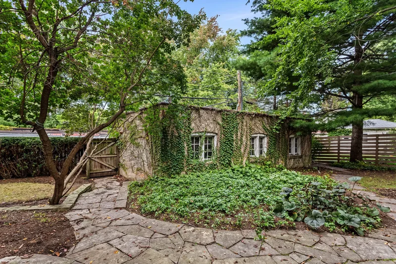 2236 Ridge Avenue , Evanston, IL 60201, Evanston, Illinois, United States. - Photo 61