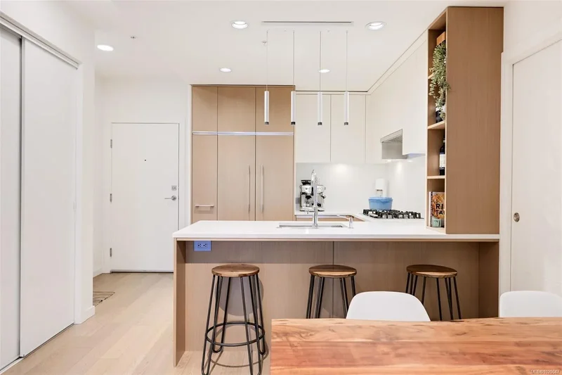 1033 Cook St 303, Victoria, British Columbia, Canada. - Photo 25