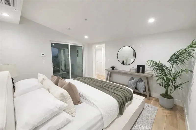 1821 Westholme, Los Angeles, California, United States. - Photo 15