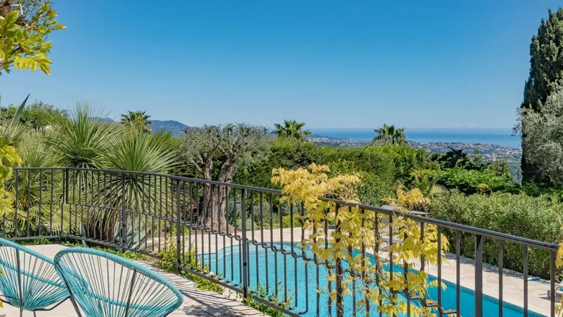 Exceptional Sea View – Elegance and Tranquillity
