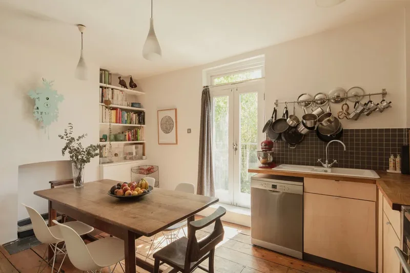 Holly Grove, Peckham Rye, London, England, United Kingdom. - Photo 3