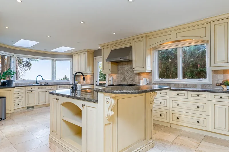 2372 Carrington Pl, Oakville, ON L6J 5P4, Canada, Oakville, Ontario, Canada. - Photo 4