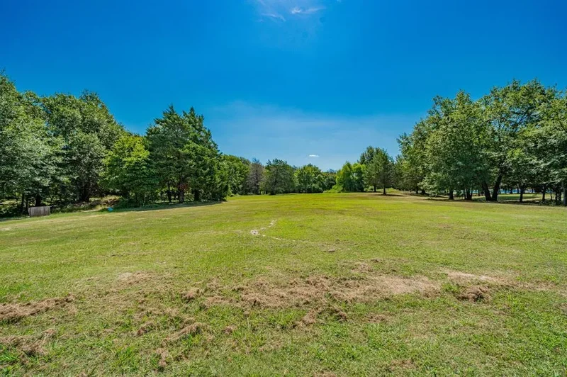 625 Country Oaks Lane, Greenville, Texas, United States. - Photo 19
