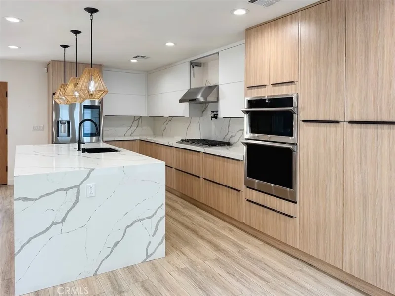 22539 Dolorosa Street, Los Angeles, California, United States. - Photo 30