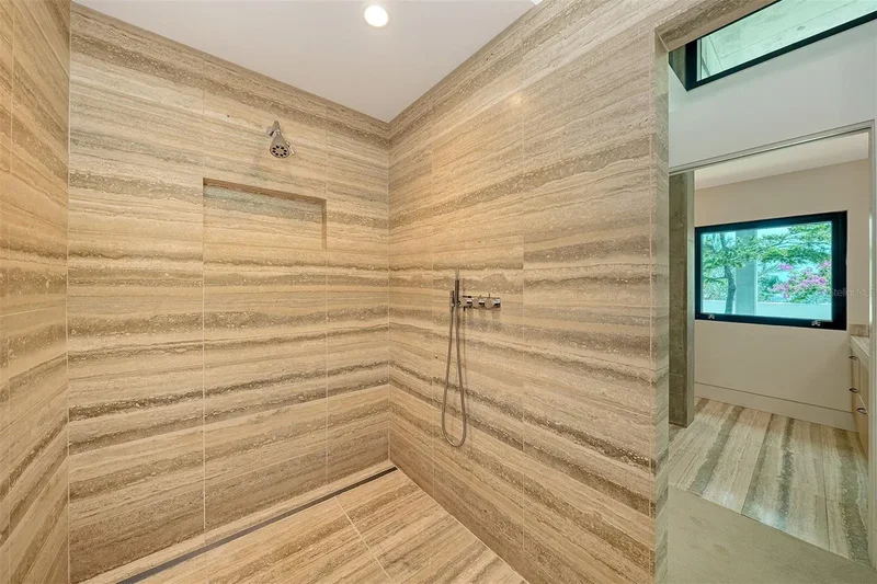 8250 SANDERLING ROAD, Siesta Key, Florida, United States. - Photo 31