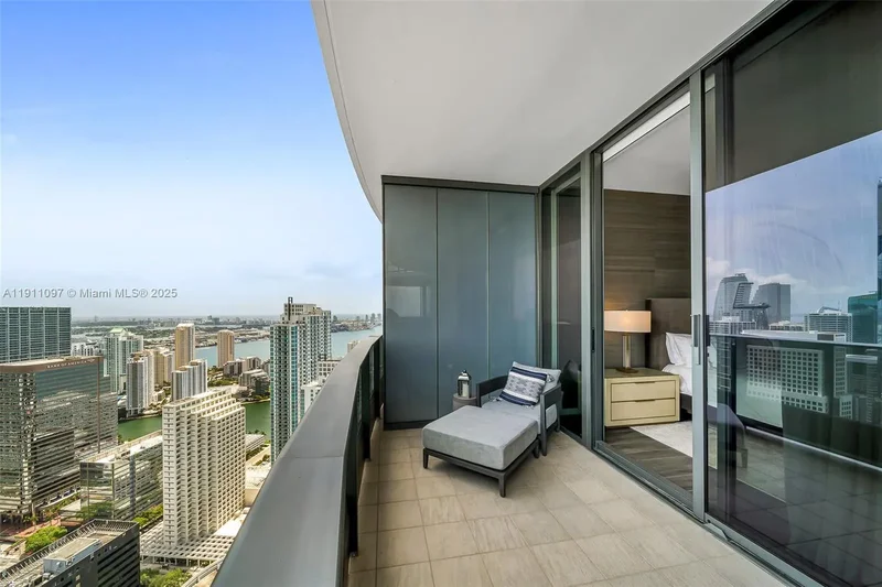 1000 Brickell Plz PH5807, Miami, Florida, United States. - Photo 29