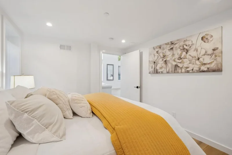 1433 Floribunda Avenue, Burlingame, California, United States. - Photo 39