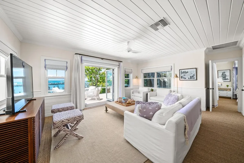Harbour Island Waterfront Cottages, Triana Shores, Harbour Island, HI, Dunmore Town, Harbour Island, The Bahamas. - Photo 31