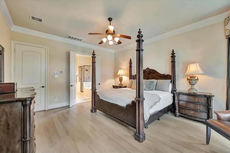 16314 Brook Forest Drive, Houston, TX 77059, Houston, Texas, United States. - Photo 36