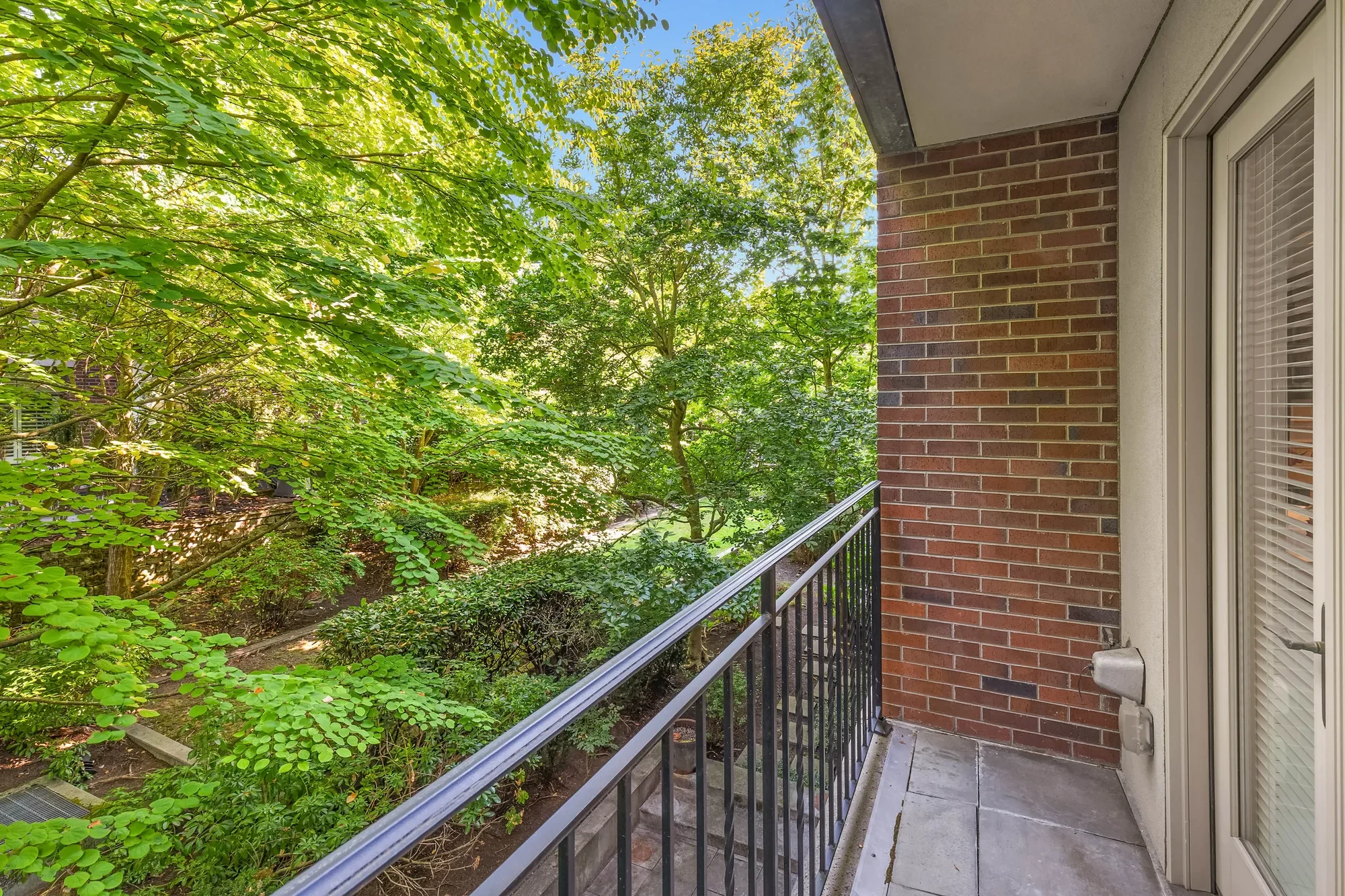 726 Boylston Ave E Unit #9 , Seattle, WA 98102, Seattle, Washington, United States. - Photo 15
