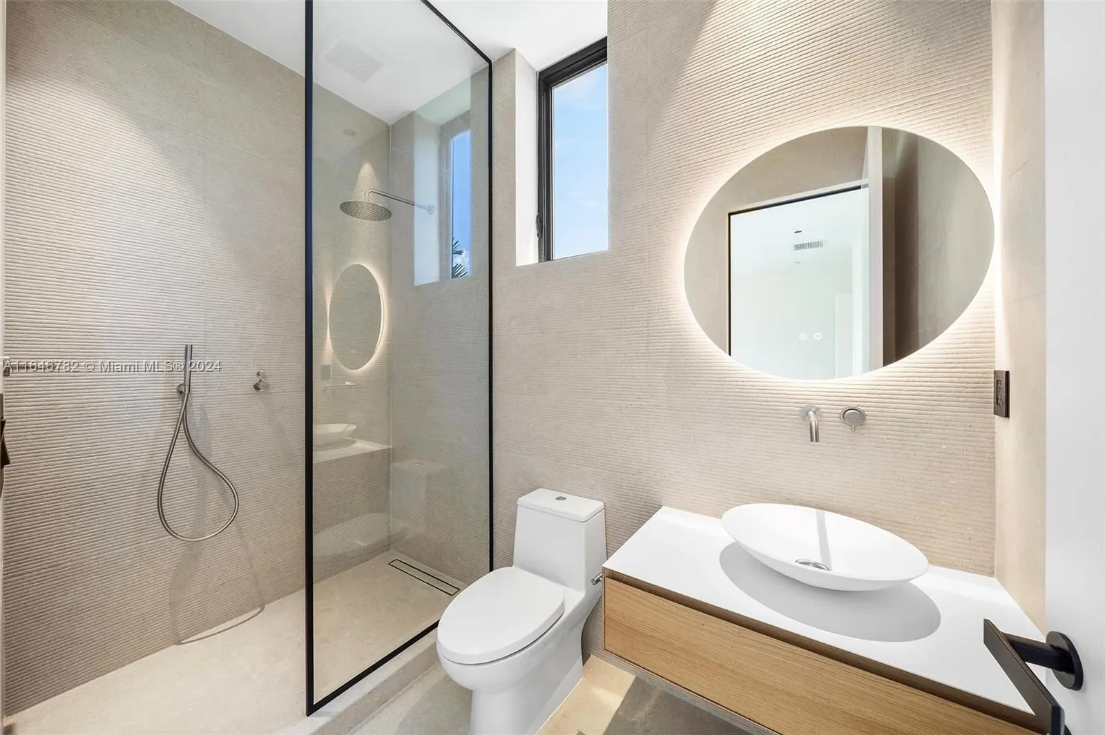 930 NE 74th St, Miami, Florida, United States. - Photo 18