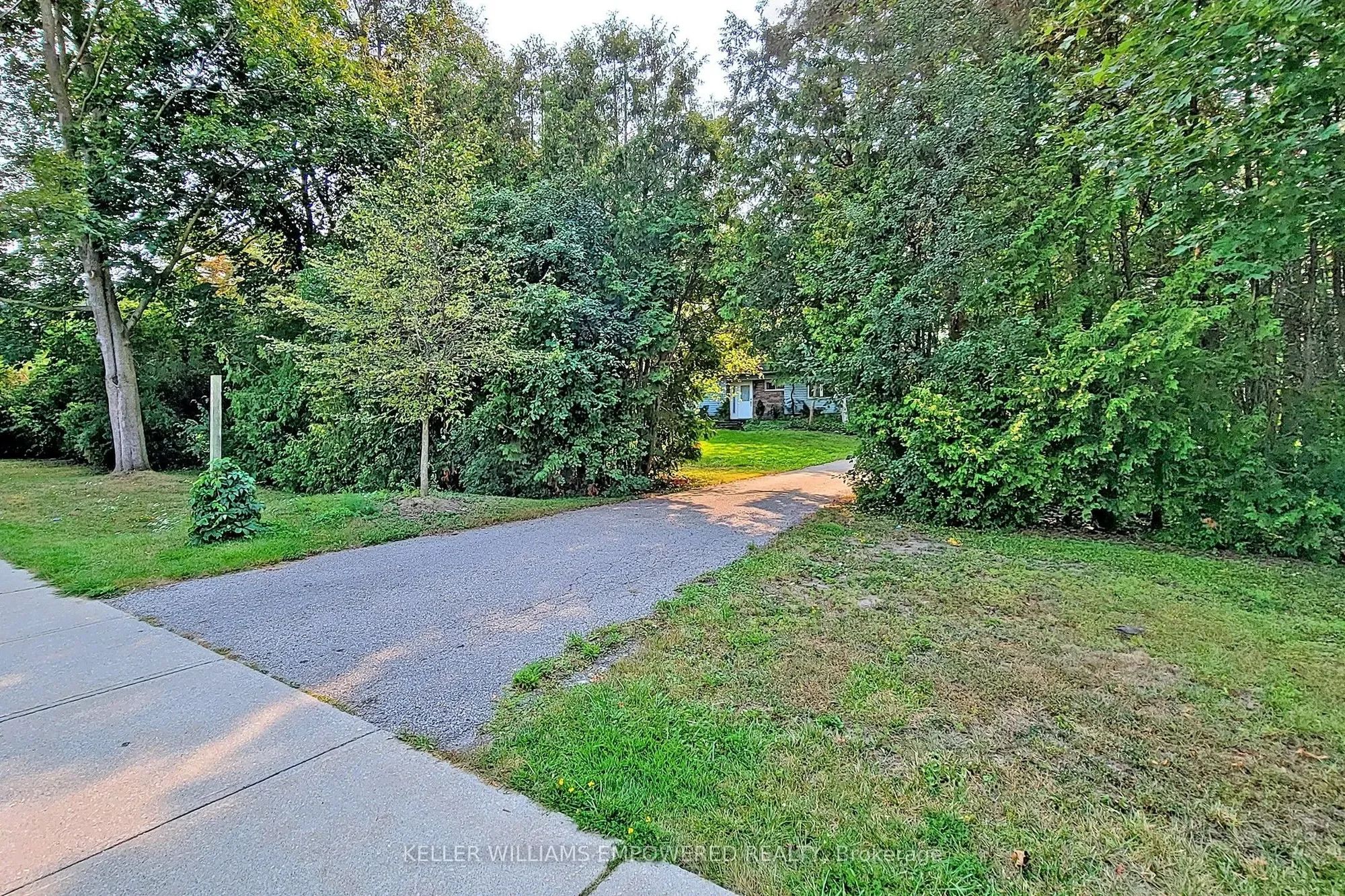 16 Bayview Park Lane, Richmond Hill, ON L4E 4K7, Gormley, Ontario, Canada. - Photo 6