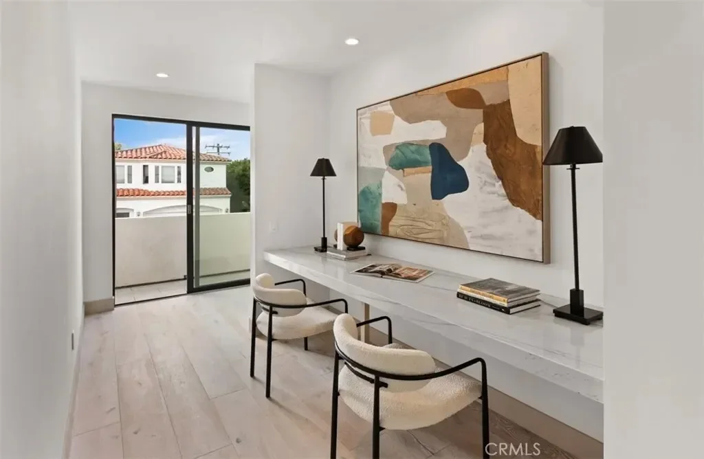 1210 Kings Rd, Newport Beach, California, United States. - Photo 6