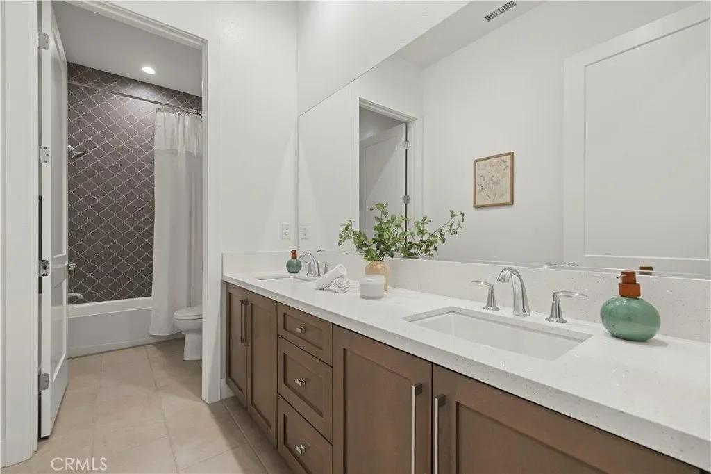 11029 Lurline Avenue, Chatsworth, CA, 91311, USA, Los Angeles, California, United States. - Photo 27