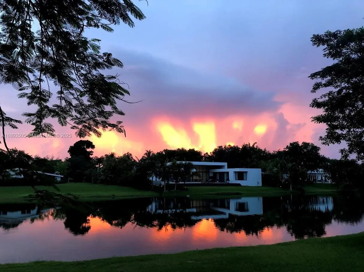 11820 SW 69th Ct, Coral Gables, Florida, United States. - Photo 3