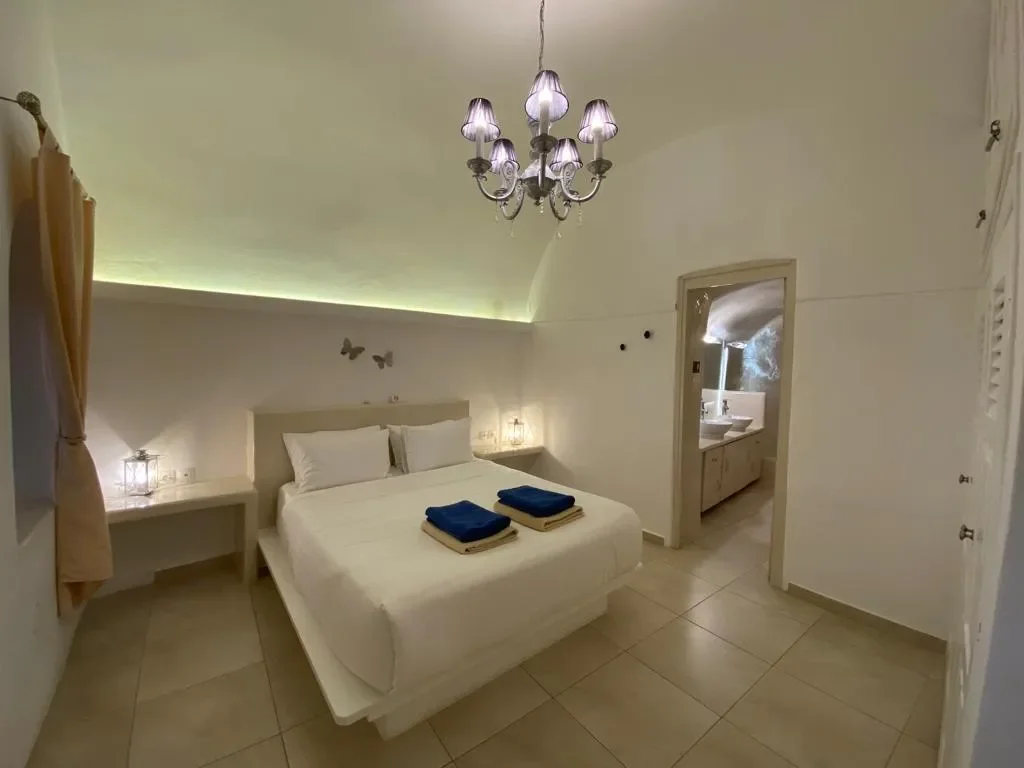 Santorini 847 00, Greece, Thira, Aegean, Greece. - Photo 5