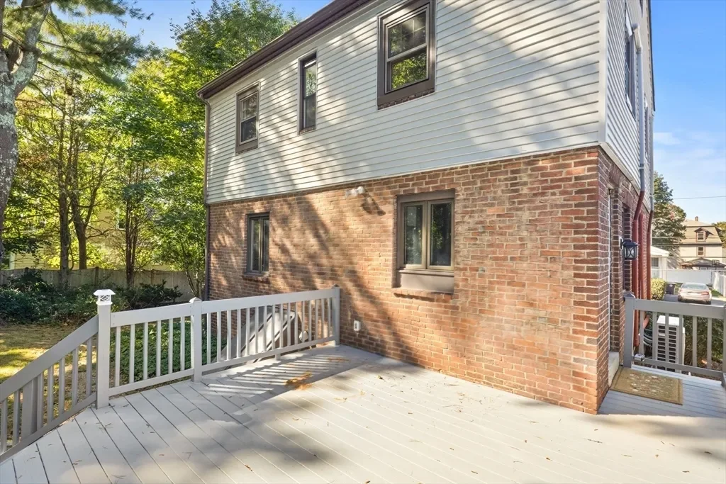 20 Richards Rd, Weymouth, Massachusetts, United States. - Photo 7