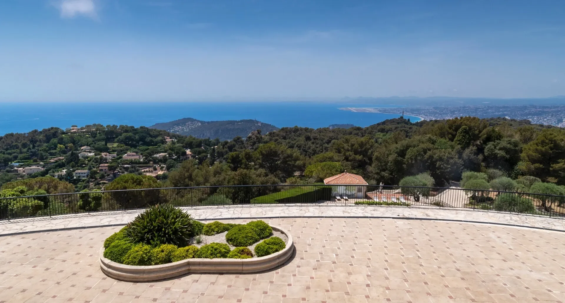 Villefranche-sur-Mer, Provence-Alpes-Côte d'Azur, France. - Photo 10